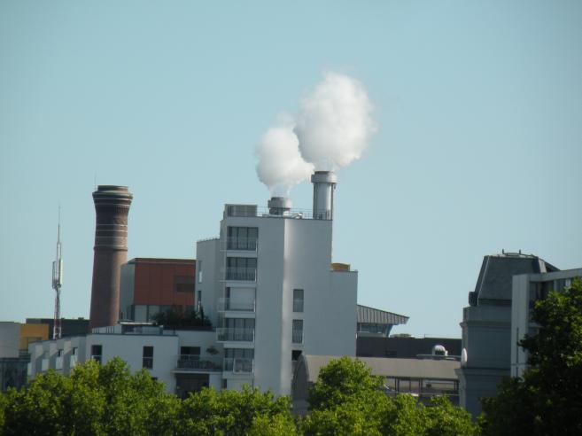  cheminées de l'usine d'incinération